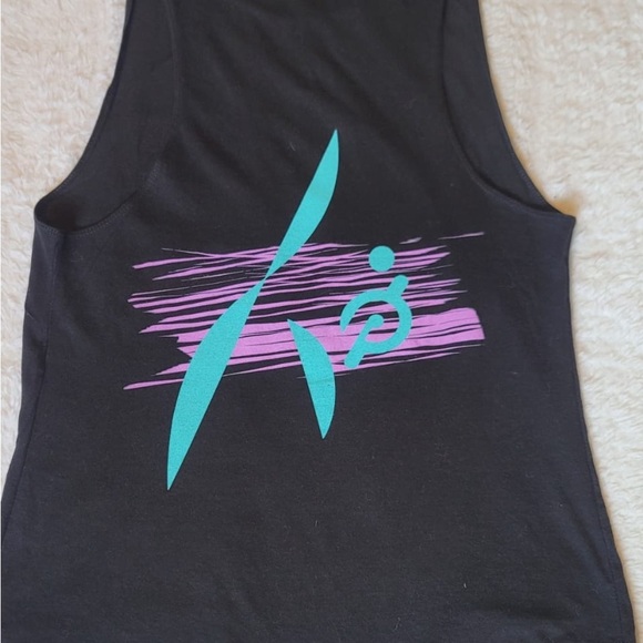 Peloton Women's Graphic Tank Top - Picture 6 of 7